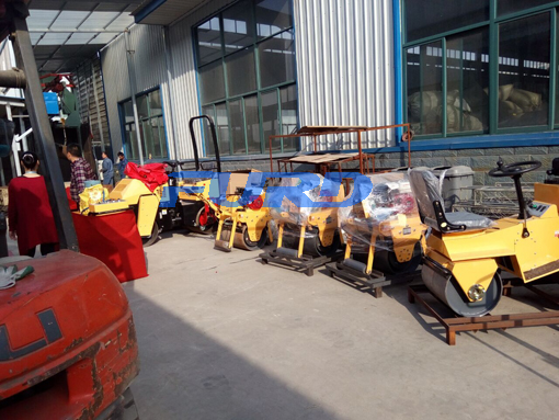 福瑞得機械座駕壓路機，手扶壓路機，小型灌縫機，井蓋切割機及時發(fā)貨