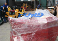 福瑞得機(jī)械座駕壓路機(jī)、手扶壓路機(jī)、灌縫機(jī)及時(shí)包裝發(fā)貨