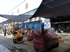 福瑞得機械微動態(tài)--座駕壓路機、手扶壓路機、灌縫機包裝發(fā)貨