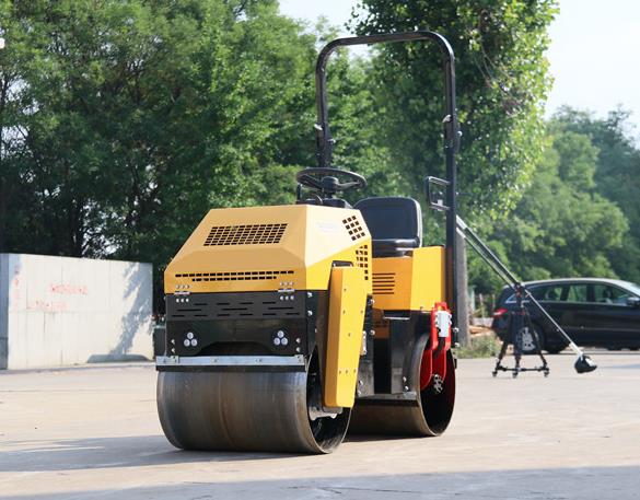 小型壓路機(jī)如何散熱呢？